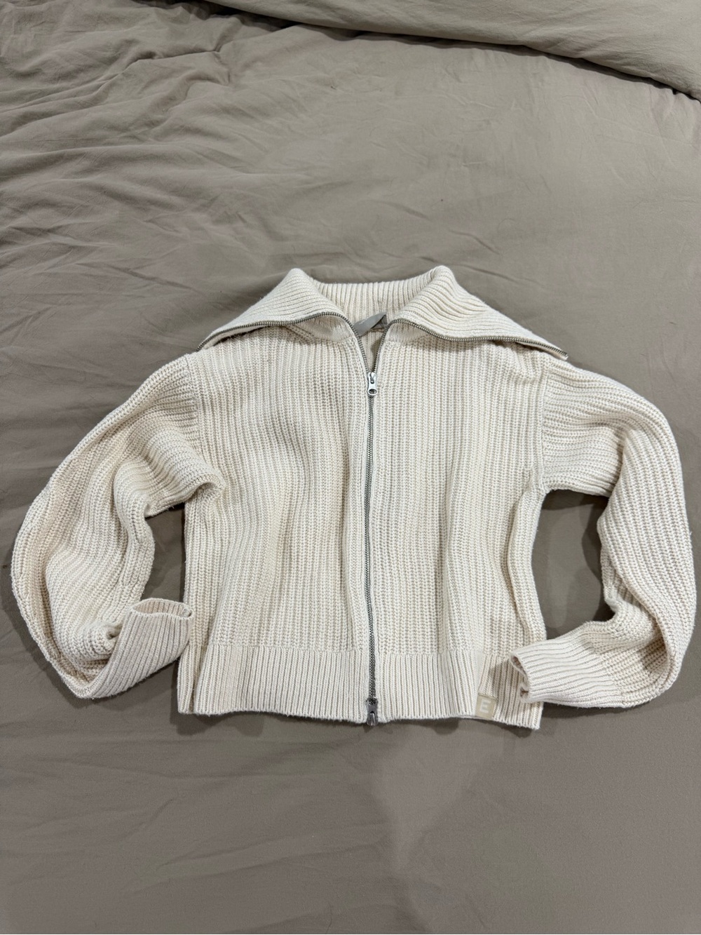 Everlane zip up